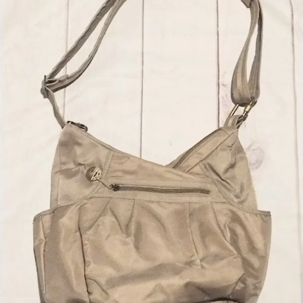 Travelon Anti theft Hobo Bag Purse/Travel bag